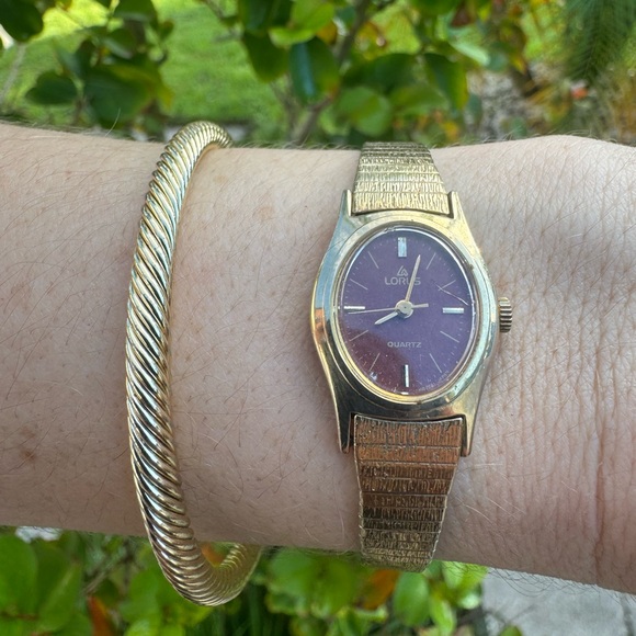 Vtg Lorus Teardrop Gold Tone Quartz Cocktail Watch - Picture 7 of 9